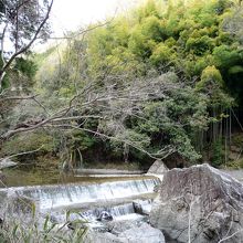 芥川の渓谷美を楽しめる
