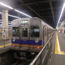 乗換が必要な場合は寝過ごすと和歌山まで行ってしまいます・・・