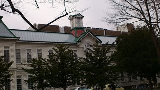 クラーク像の近く