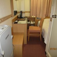 部屋はとても狭い