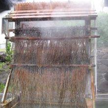 竹製温泉冷却装置