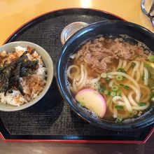 あなご飯＋うどんのセットです