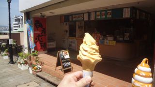 びわのソフトクリーム