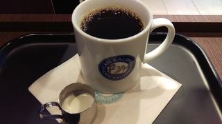 カルディ横にカルディカフェ