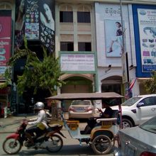 カンボジア次の日も閉鎖してました