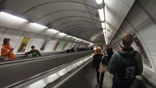 駅と駅の距離が長い