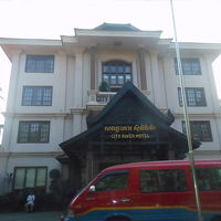 シティリバーホテルの外観