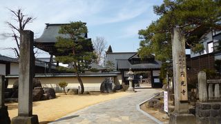 飛騨古川三寺まいりの一つ「円光寺」