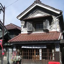 前の分家の「かねしょう」にひと言断ってから見学してください