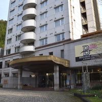 温泉も良いですが、展望風呂の眺めも良いです。