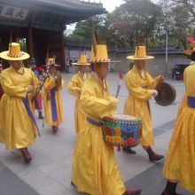 交代式の様子２