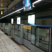 台湾・台北市・西門駅 (MRT板南線・松山線) 