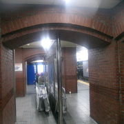 ソウル地下鉄の歴史を感じられる駅でもあります