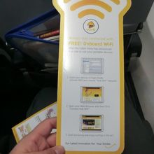 機内でWIFIが無料で使えるようです。