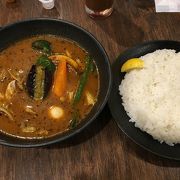 チキンのカレーがオススメ