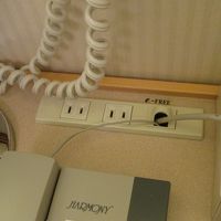 有線ネットワークで仕事も快適、WiFiもあります。