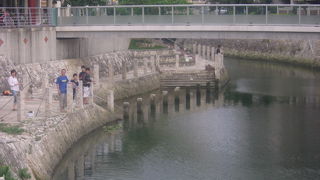 地元の方々が釣りを楽しんでいる光景が良かったです