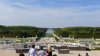 入場待ちでショー見られず