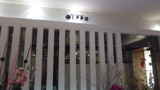 ランチもそんなに混んでません