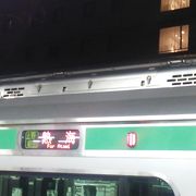 ほとんどの列車が東海道本線と直通運転しています。