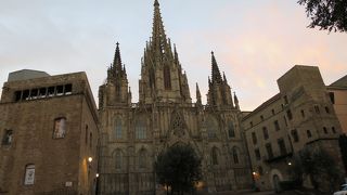 「バルセロナの街歩き」ゴシック地区は外せません