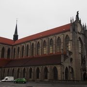 ゴシック様式の大きな教会