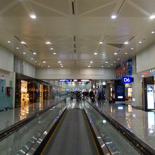 ターミナルビル内部