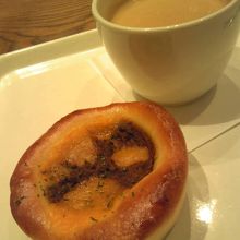 おしぇれカレーパン