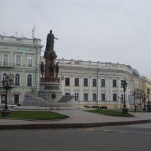 エカテリーナ2世像