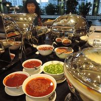 ４ｆ　朝食はバイキング