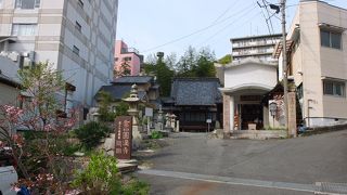 夫婦円満のご利益がある地蔵尊