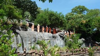 たくさんの仏像