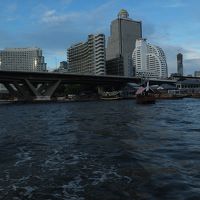 アジアティークへの専用送迎船から