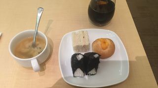 国内線ラウンジよりは