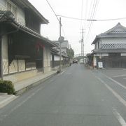今も江戸時代の街並みを残しているのです。