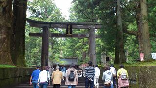 九州から運んだ石で