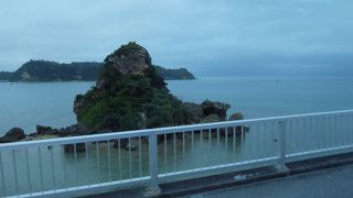 橋でつなぐ島々