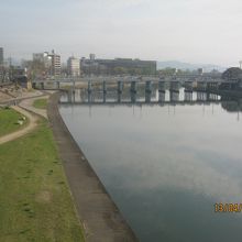 京橋から北の方角の景観です。