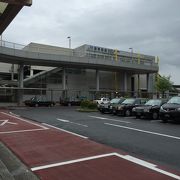 滋賀県内で最も新しく、最も利用客が多い駅です。