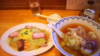 個性あるあんかけ焼きそば