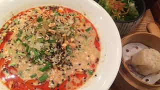 担担麺ランチをいただきます