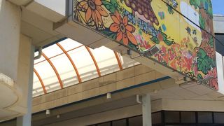 土産物屋が並んでいます