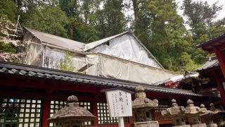 拝殿の後ろにあります、現在、改修工事中です