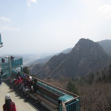 ロープウェイ（ケーブルカー）の頂上駅付近です