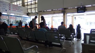 バンコクから東南部のビーチへ