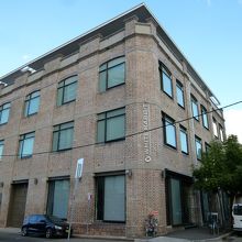 ホワイト ラビット ギャラリー