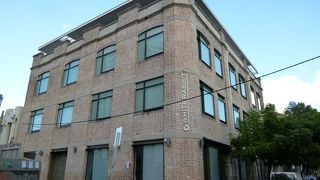 ホワイト ラビット ギャラリー