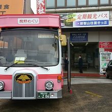 熊野交通の運営による観光レトロバス