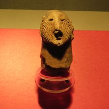 発掘された土の人形