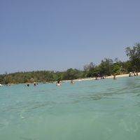 ｸﾗﾌﾞﾒｯﾄﾞﾌﾟｰｹｯﾄ前ﾋﾞｰﾁ